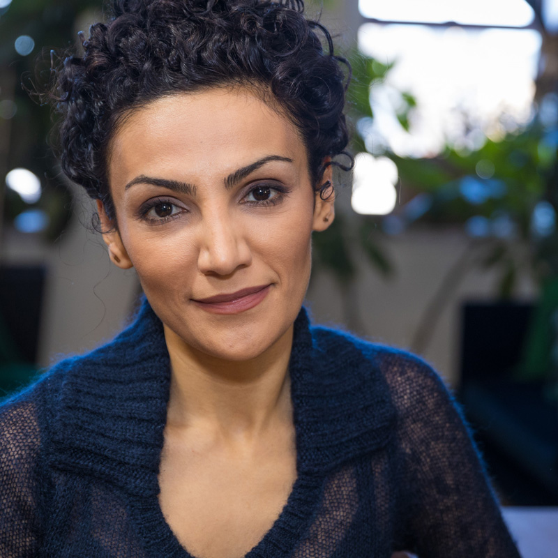 Dr Arta Yazdanseta